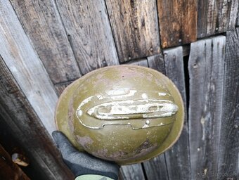 Stará vojenská helma - 5