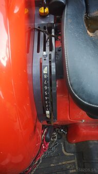 Predám traktor Kubota L1501 HST - 5