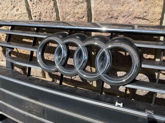 Audi A6 C8 maska gril originál diel - 5