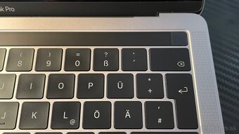 Apple MacBook Pro 13" A1706 2017 i5 16GB RAM 250GB SSD - 5