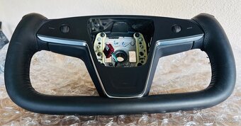 Volant na Teslu X (2023) - YOKE - 5