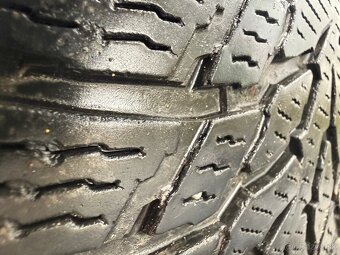 Zimne Pneumatiky Nokian WR Snowproof 215/60 R16 99H XL - 5