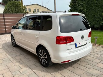 Volkswagen Touran 1.6TDI DSG - 5