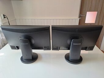 SAMSUNG SyncMaster™ 2243 - 5
