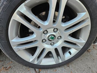18ky Elektróny 5x112 zimné pneu 235/45R18 - 5