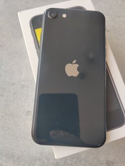 Apple iPhone SE 2020 - 5