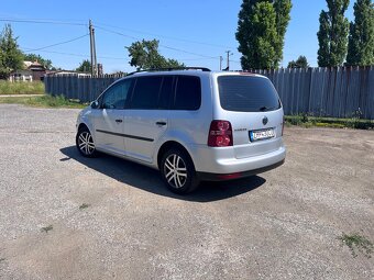 Volkswagen Touran 1,9 TDI DSG - 5