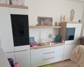 Veľmi pekná moderná zostava - 5
