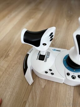 Joystick, Flight Simulátor - 5