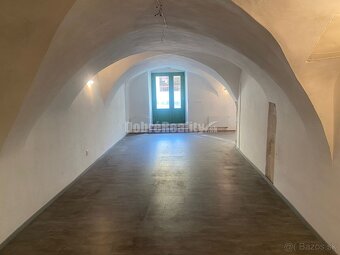 PRENÁJOM: Obchodné priestory Banská Štiavnica - 5