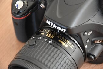 Nikon D5200 s VR objektivom 18 - 55 AF-P 7 tisic zaberov - 5