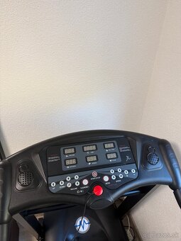 Bežiaci pás Master F15 - 5