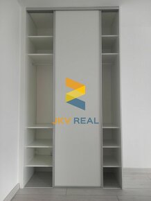 Realitná kancelária JKV REAL so súhlasom majiteľa ponúka na  - 5