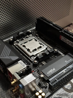 Nový PC R5 7600 32G 1TB RTX 4070 Super 12G BT/WIFI WIN - 5