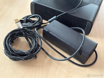 Xbox 360 E model 1538 + Kinect - 5