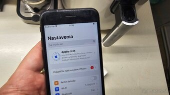Apple iPhone SE 2020 64GB tmavý - 5
