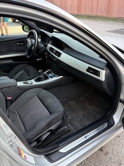 BMW E90 330D - 5