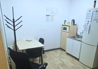 Obchodný priestor pri hlavnej ceste - Trenčín - 5