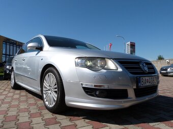 Volkswagen Passat Variant 3.2 V6 Sportline 4-Motion DSG - 5