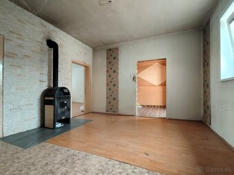 Rodinný dom s pozemkom 822 m2 vo Veľkom Mederi - 5