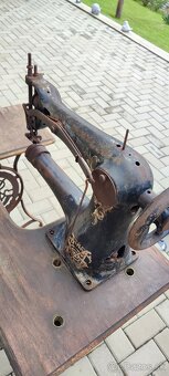 Obuvnícky šijací stroj Singer - 5