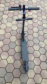 Predám Xiaomi Mi Electric Scooter Pro 2 - 5