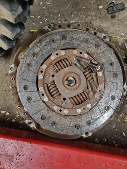 Motor na nahradne diely - 5