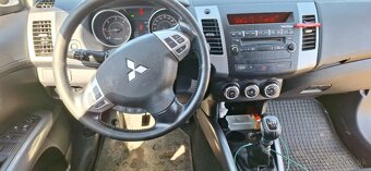 Mitsubishi outlander 2.0 TDI,103kw,Intense+,4x4,7-miestne - 5