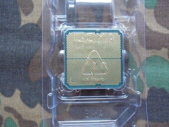 AMD Ryzen 5 7600. - 5