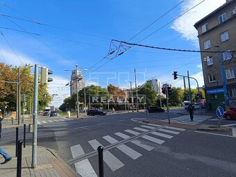 2-IZBOVÝ BYT,KOMPLETNÁ REKONŠTRUKCIA,BALKÓN,RUŽINOV-NIVY... - 5