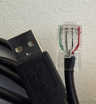 Predám komunikačné káble k UPS APC - USB alebo Serial - 5