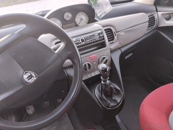 Predám Lancia Y 2003 1.2 benzín - 5