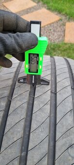 Predám/Eladó  Michelin e-Primacy 235/45 R18 - 5