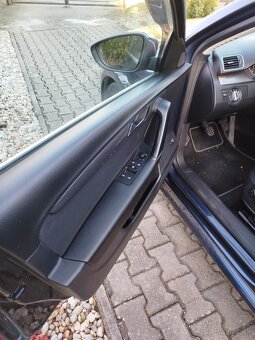 Predám Passat B7 2.0tdi - 5