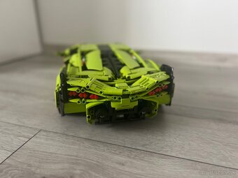 Predám LEGO® Technic 42115 Lamborghini Sian FKP 37 - 5