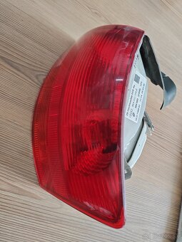 Audi A4 B7 zadné svetlá - 5