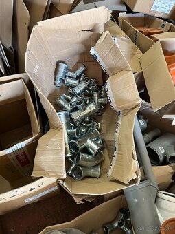 Rôzny inštalatersky material - 5