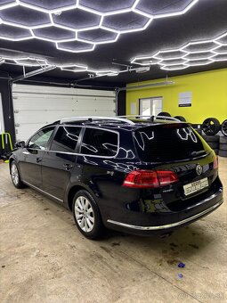 Volkswagen Passat 2.0 TDi DSG BlueMotion Highline - 5