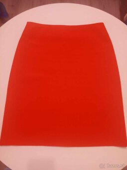 TRI NOVÉ MÓDNE AJ ELEGANTNÉ SUKNE č.40-42=5€+DARČEK - 5