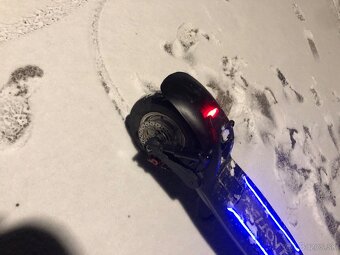 predam kolobezku laotie es 8 - 5