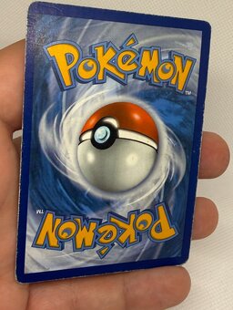 Originál Pokémon – Calyrex VMAX 204/198, MP stav - 5