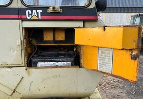 Predám buldozer Caterpillar 941B - 5