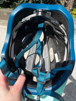 Prilba z Decathlonu - 5
