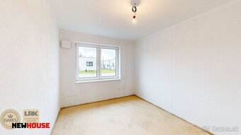 Skolaudovaný bungalov na pozemku 517 m2 v novej obytnej zóne - 5