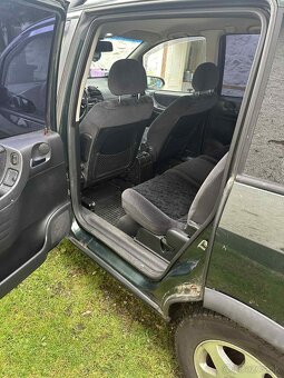 Opel Zafira 2.0 tdi - 5