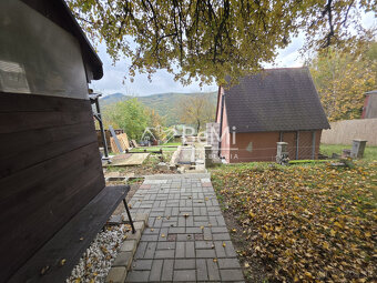 Rekreačný pozemok s murovanou chatkou - 5