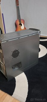 Velka pc bedna bez ventilátorov - 5