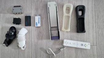 WII prislusenstvo- ovladac, HDMI adapter, SCART - 5