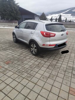 Kia sportage 1.7crdi rv2012 - 5