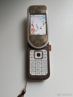 Predám telefón NOKIA - 5